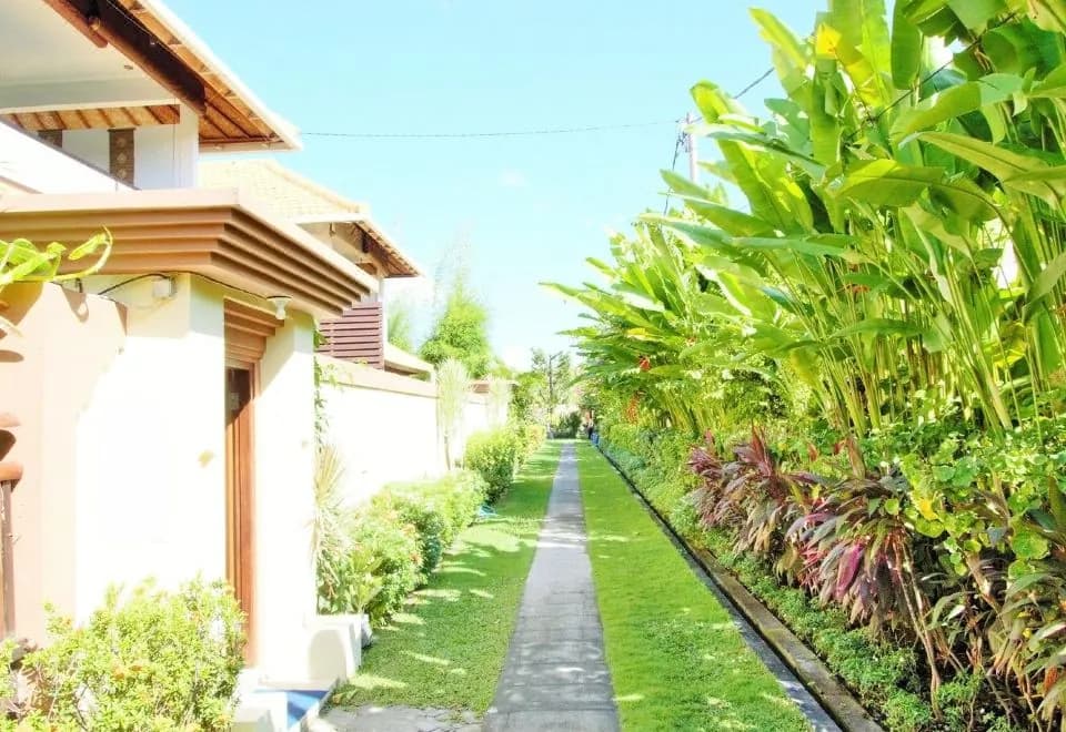 Heliconia Villa