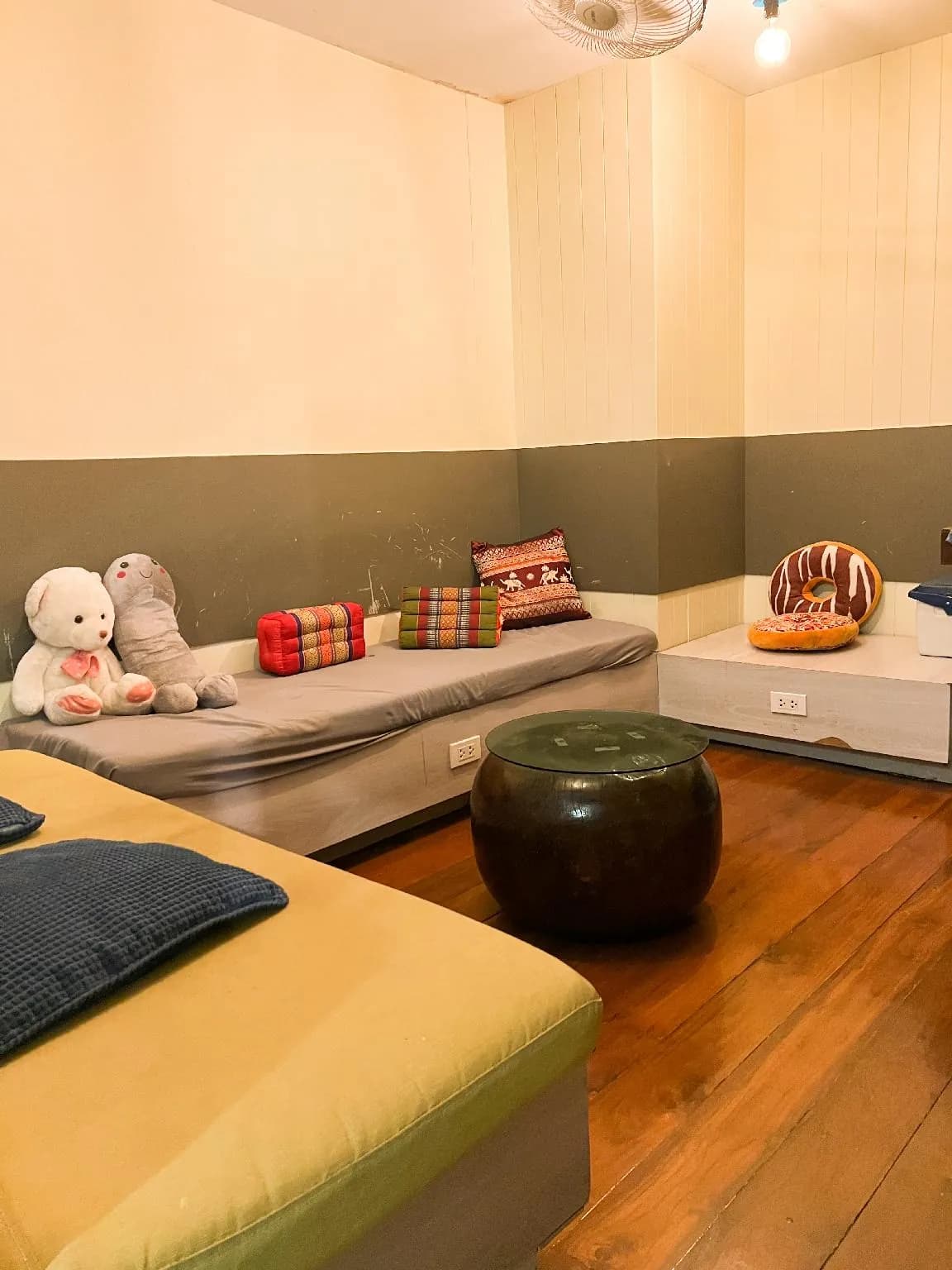 Baan Chana Songkram Hostel