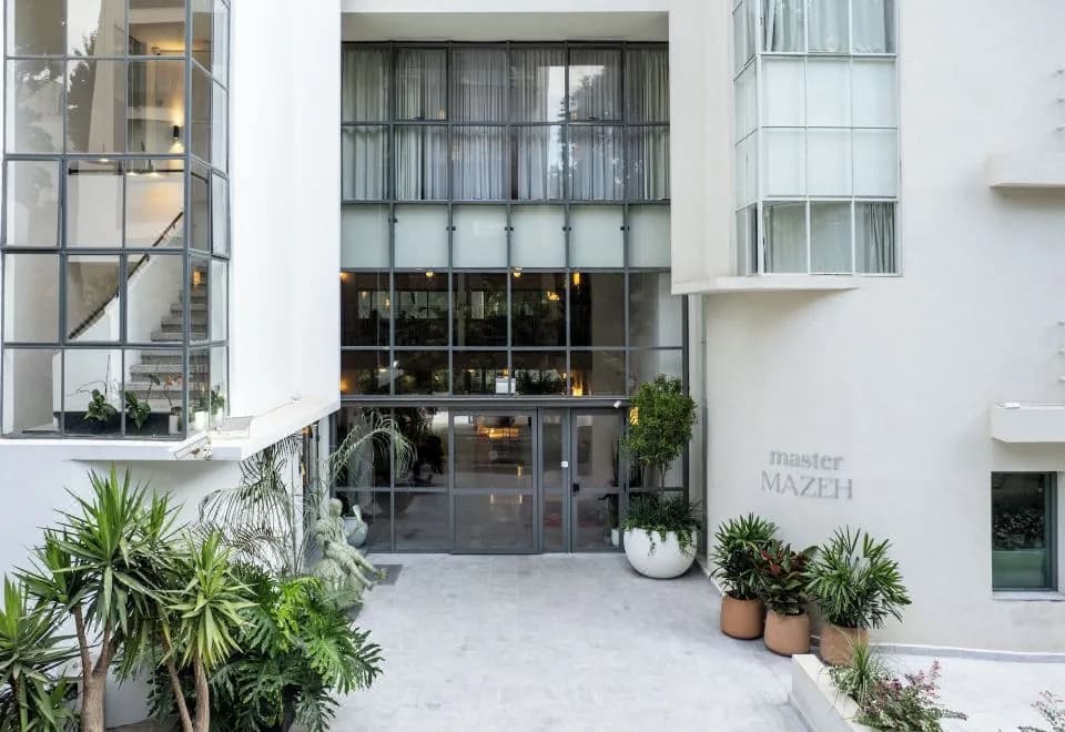 Diaghilev Loft Live Art Hotel