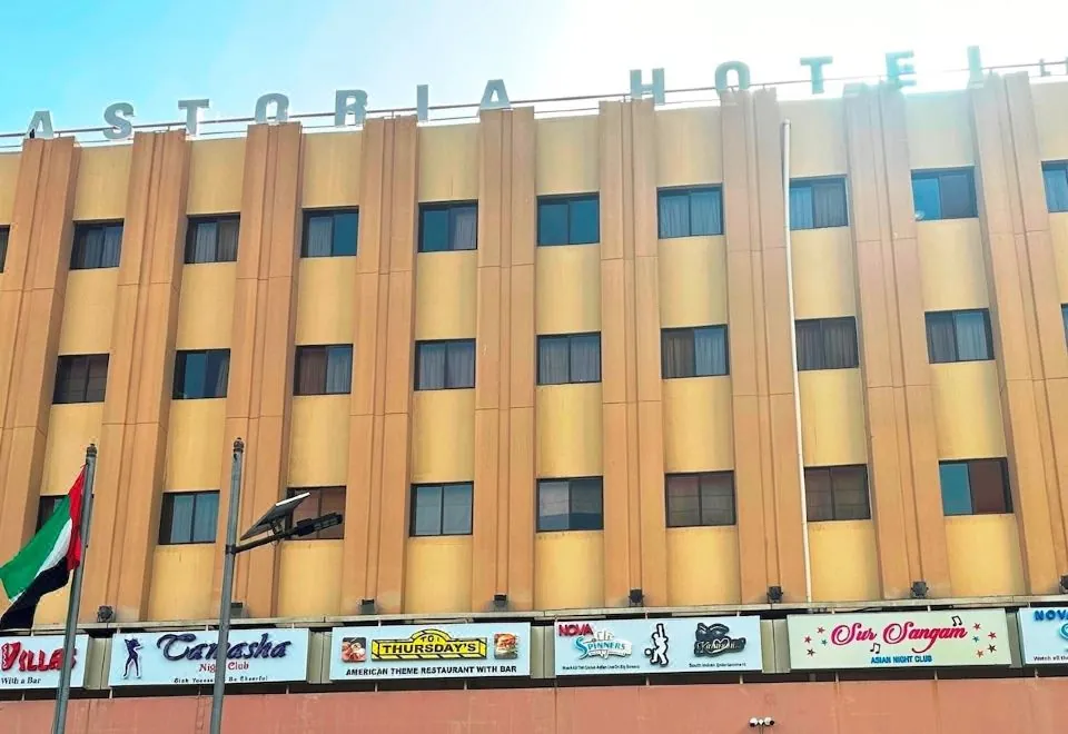 Grand Astoria Hotel