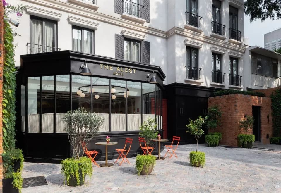 The Alest Hotel