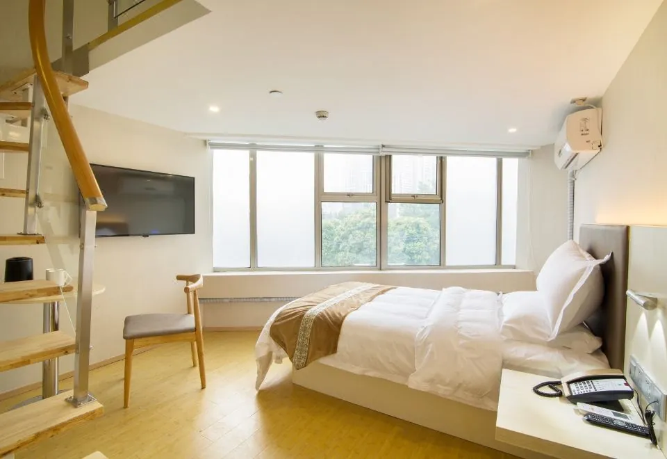 Qingshe Hotel