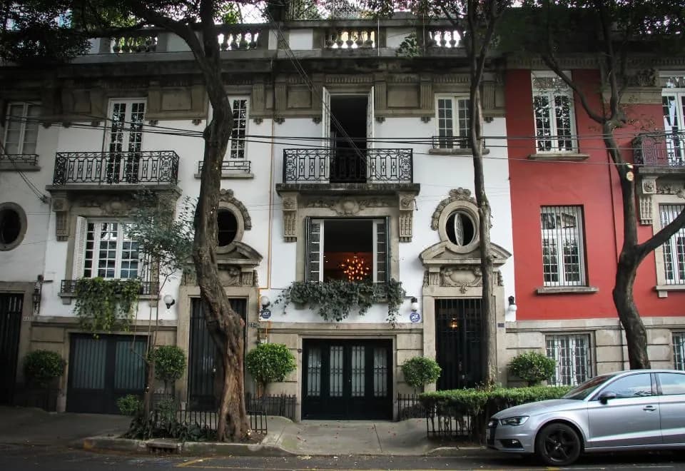 Nima Local House Hotel