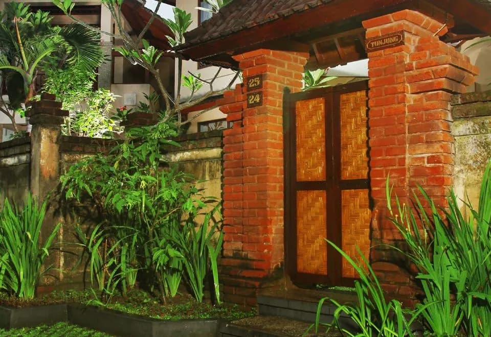 Bali Ayu Hotel & Villas